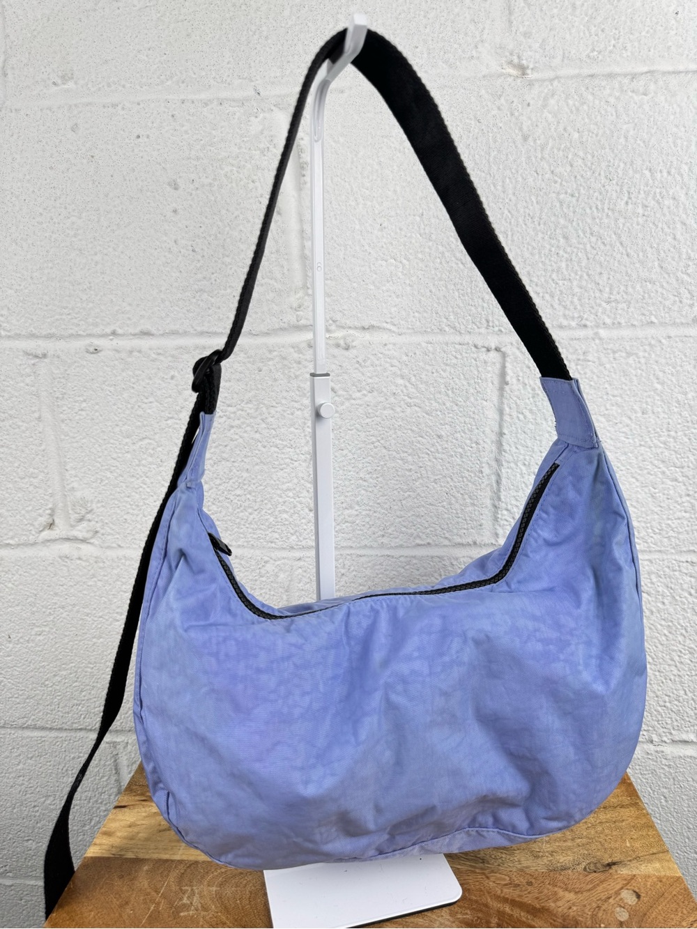 BAGGU Medium Nylon Crescent Bag Bluebell Periwinkle Blue Crossbody Shoulder Bag